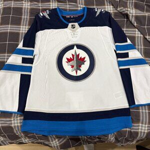 Winnipeg Jets Adidas White Jersey (Size 50)